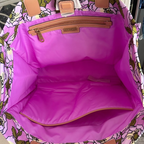 New Tory Burch 💕 ELLA NYLON FLORAL TOTE ASTER PINK FLOWER - Picture 8 of 13